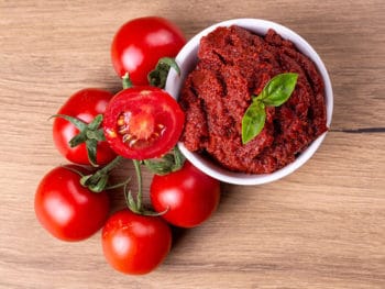 10+ Best Substitutes for Tomato Puree