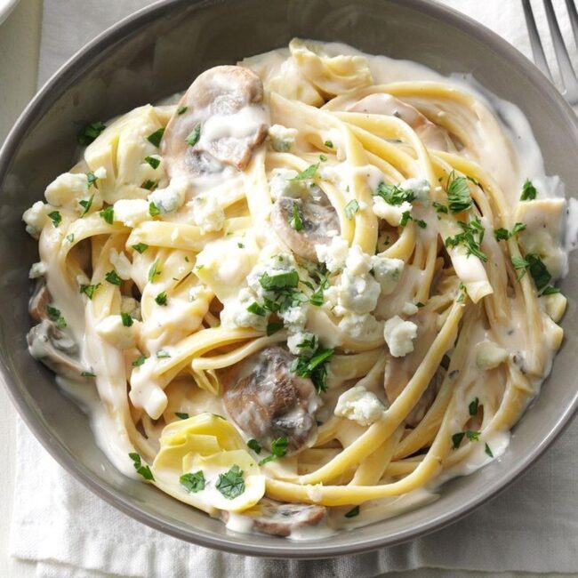 Blue Cheese & Artichoke Fettuccine Alfredo